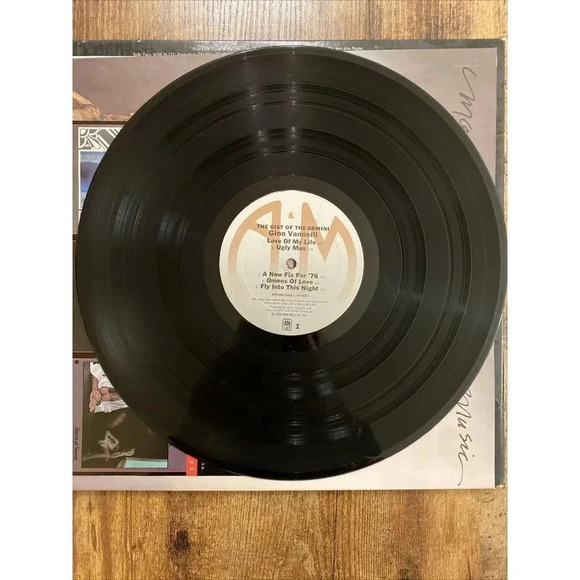 GINO VANNELLI - The Gist Of The Gemini (A&M) - 12" Vinyl Record LP VG++ - Picture 3 of 10